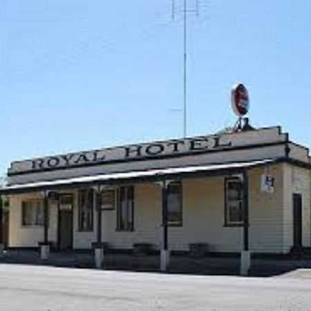 Royal Hotel Snake Valley Buitenkant foto