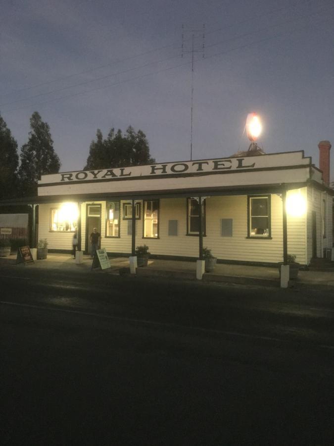 Royal Hotel Snake Valley Buitenkant foto