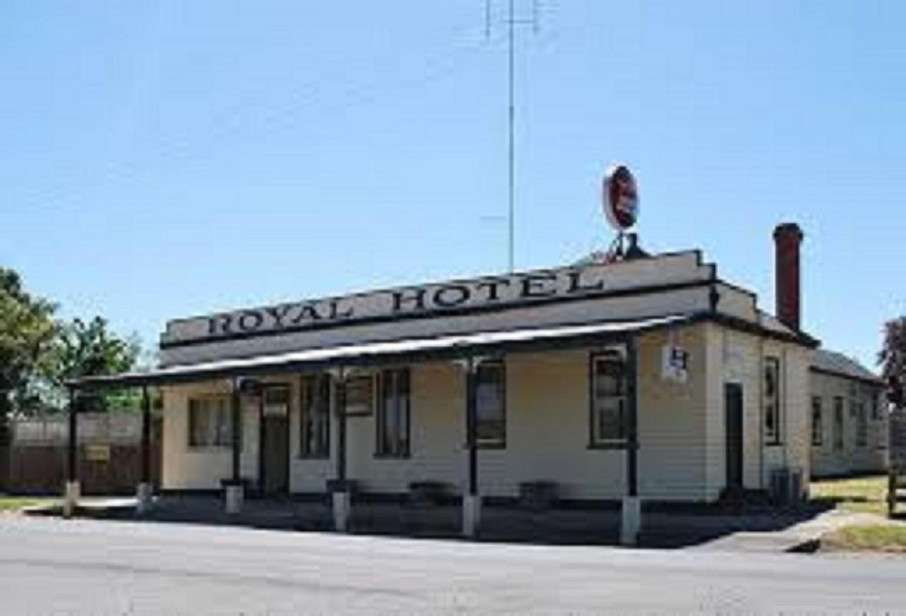 Royal Hotel Snake Valley Buitenkant foto