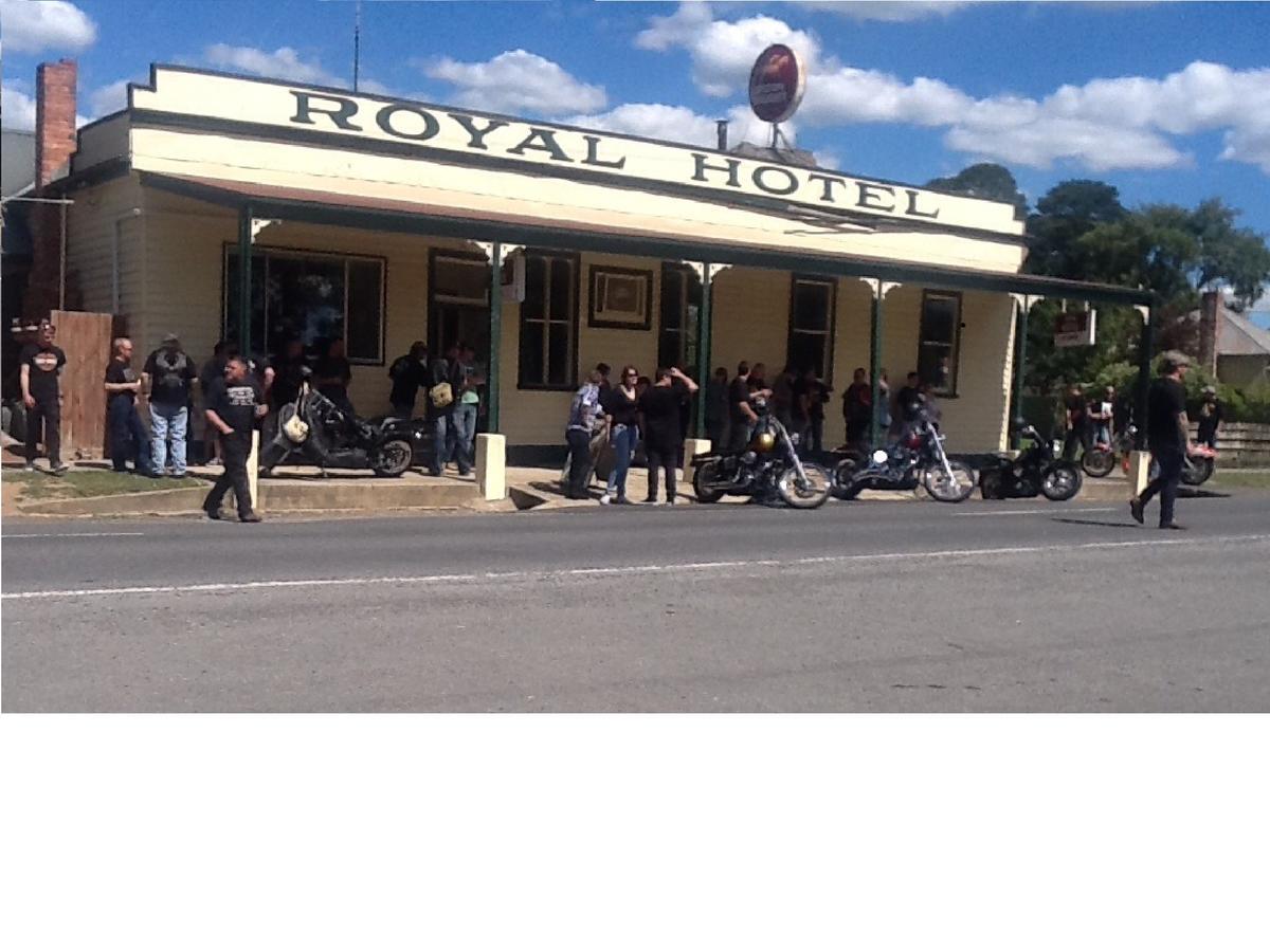 Royal Hotel Snake Valley Buitenkant foto